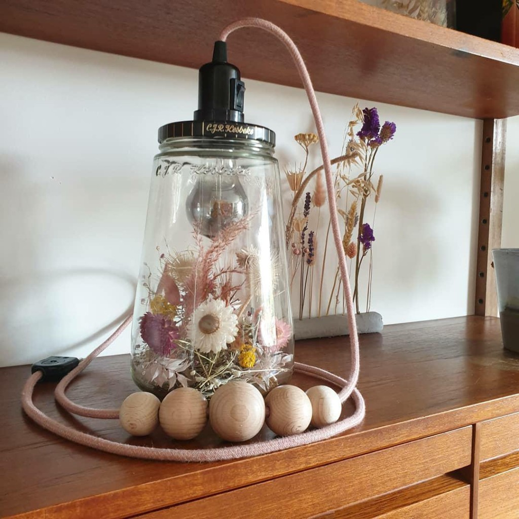 Kesbeke lamp workshop in Uitgeest